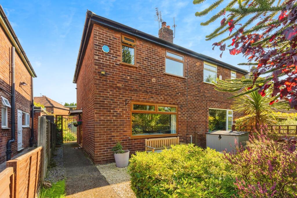 Main image of property: Yew Tree Road, Manchester, Greater Manchester, M20