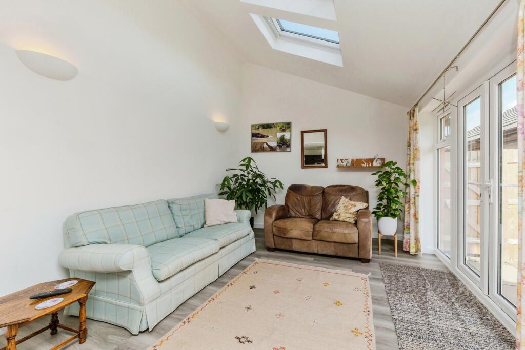 Additional property image - Gadwall Close, Wistaston, Crewe, Cheshire, CW2
