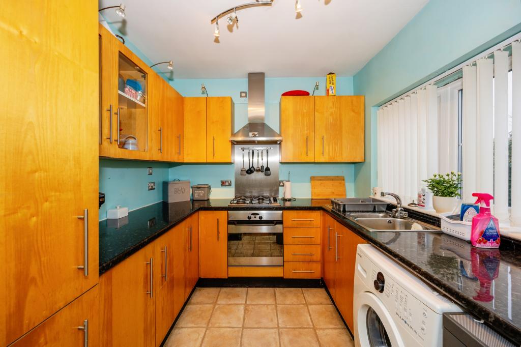 3 bedroom bungalow for sale in Ashton Road, Newton Le Willows, St