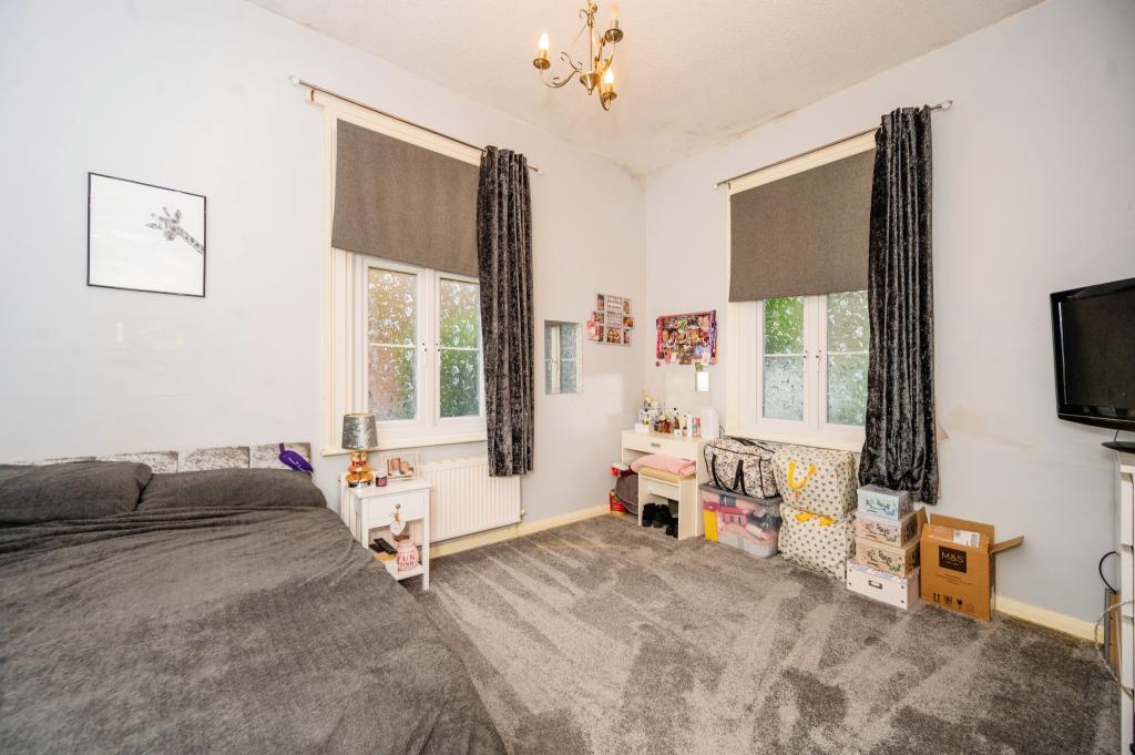 3 bedroom bungalow for sale in Ashton Road, Newton Le Willows, St