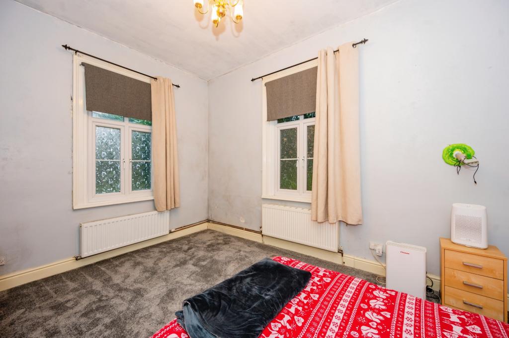 3 bedroom bungalow for sale in Ashton Road, Newton Le Willows, St