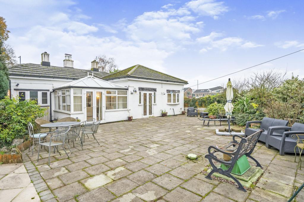 3 bedroom bungalow for sale in Ashton Road, Newton Le Willows, St