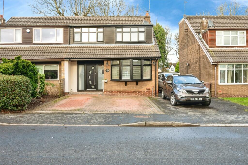 3 bedroom bungalow for sale in Willow Road, NewtonleWillows