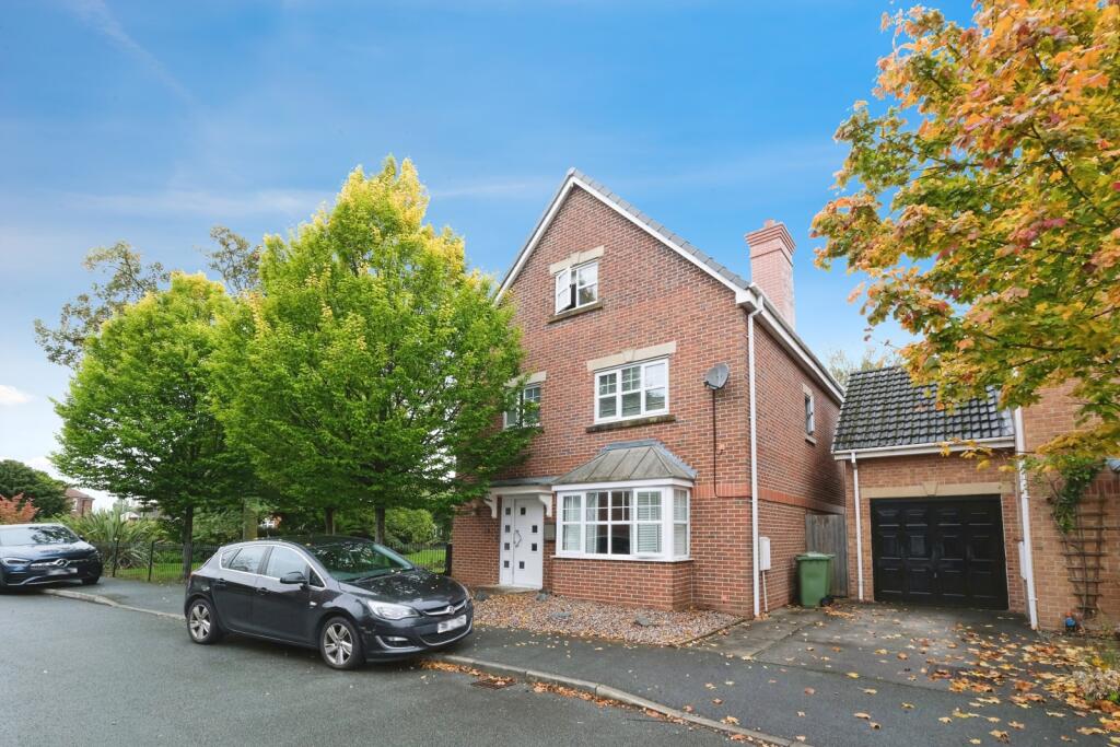 Main image of property: Iona Crescent, Widnes, Cheshire, WA8