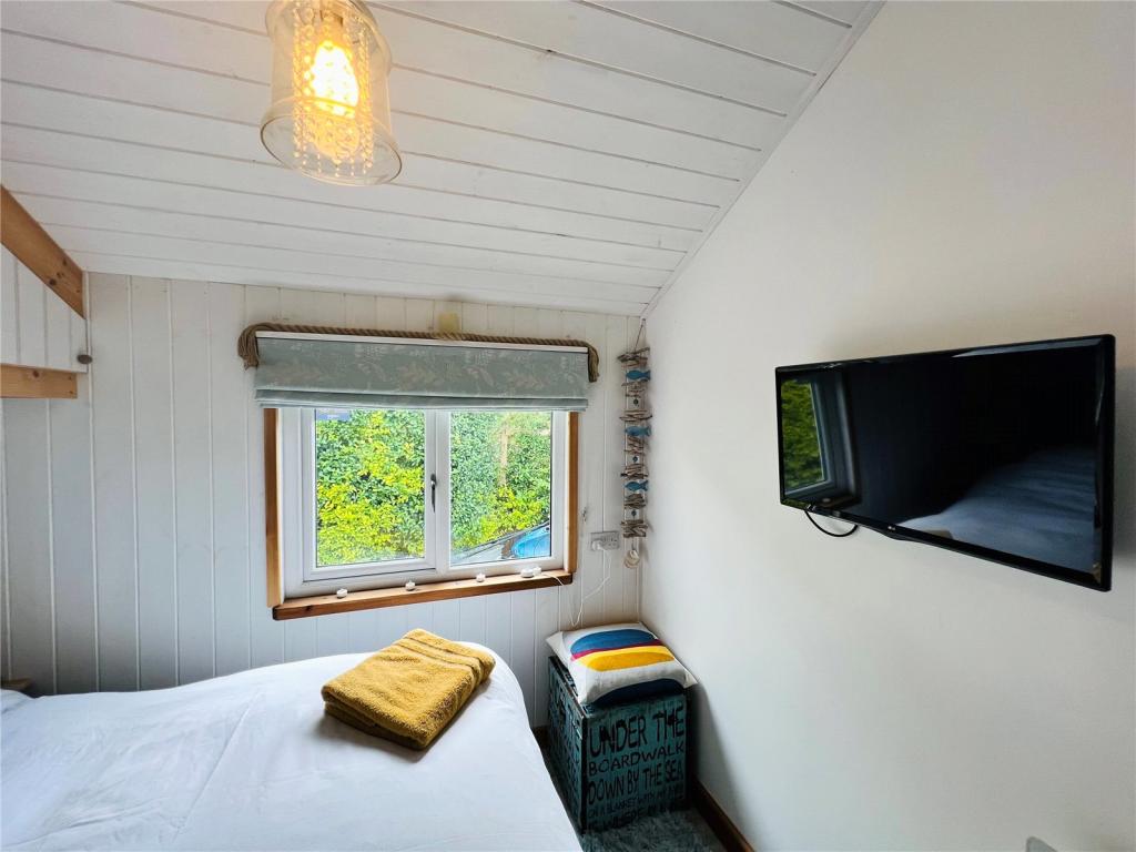 2 bedroom detached house for sale in Lon Y Castell, Nefyn, Pwllheli