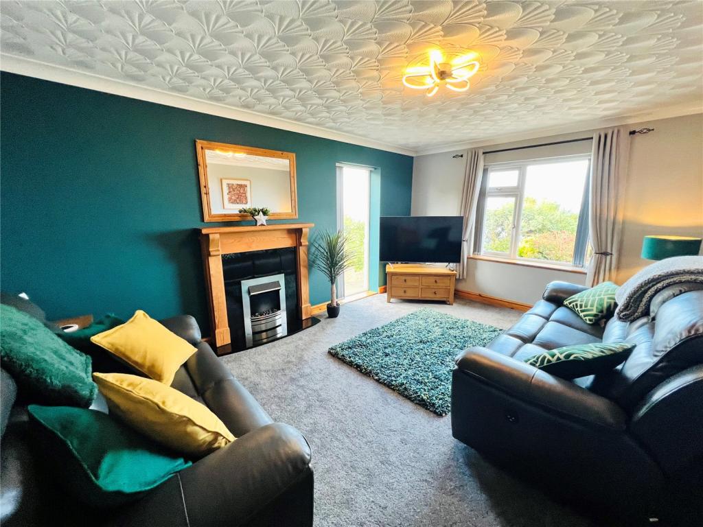 4 bedroom bungalow for sale in Pistyll, Pwllheli, Pistyll, Pwllheli, LL53