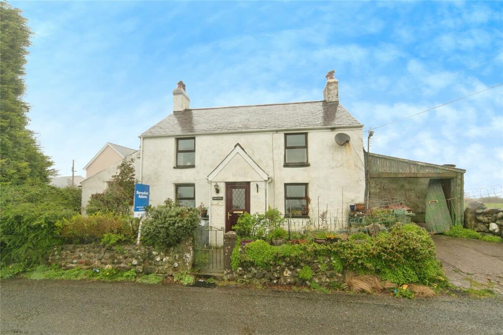 2 bedroom detached house for sale in Llangybi, Pwllheli, Gwynedd, LL53