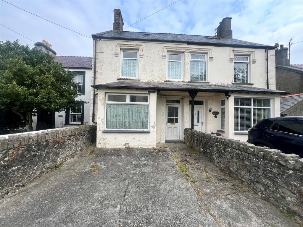 4 bedroom semidetached house for sale in Lon Uchaf, Morfa Nefyn