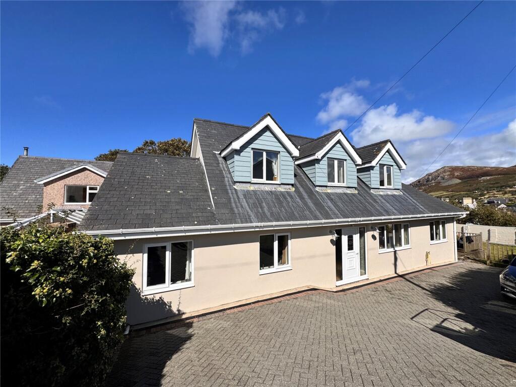 Main image of property: Cefn Y Twr, Nefyn, Pwllheli, Gwynedd, LL53