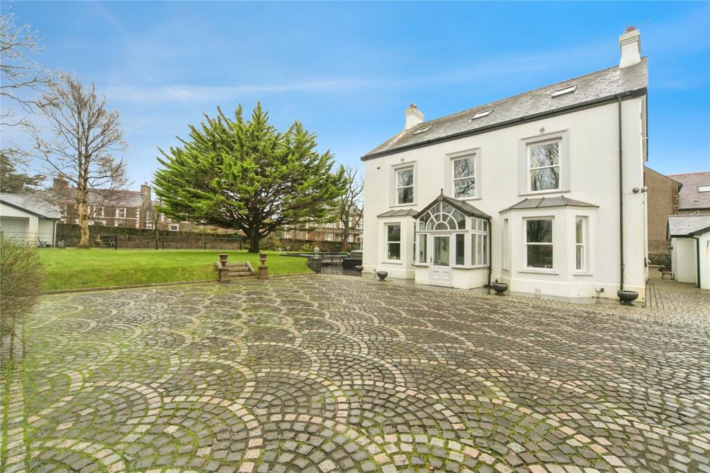 Main image of property: Lon Bodlondeb, Morfa Nefyn, Pwllheli, Gwynedd, LL53