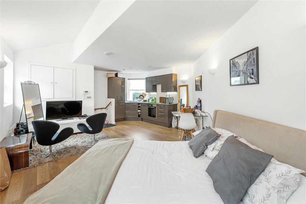 Main image of property: North End Road, London, W14