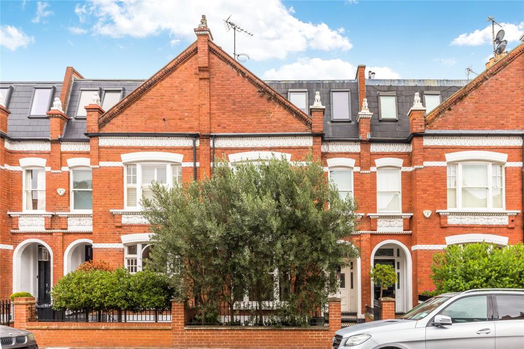 5 bedroom terraced house for sale in Chiddingstone Street, Parsons