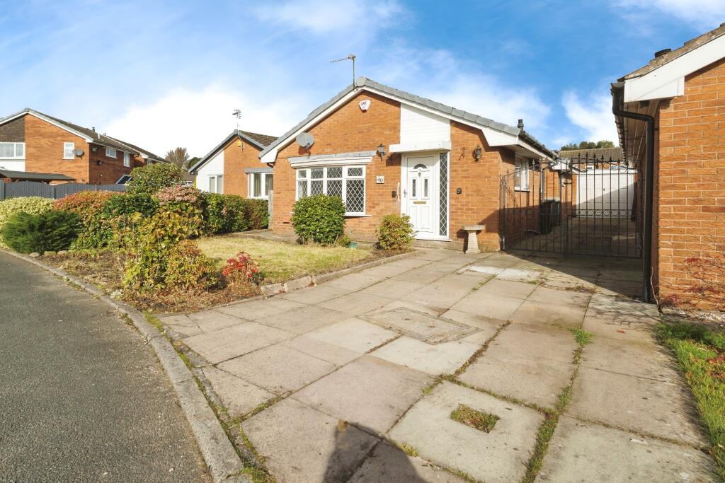 3 bedroom bungalow for sale in Linksfield, MANCHESTER, Lancashire, M34