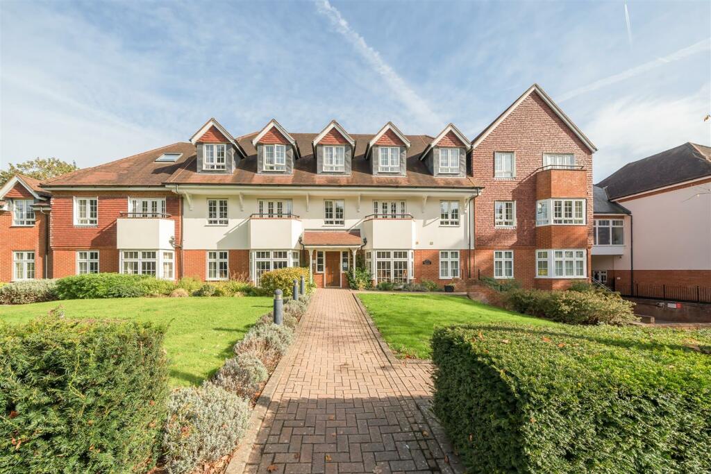 2 bedroom retirement property for sale in Chestnut Grange, Harding