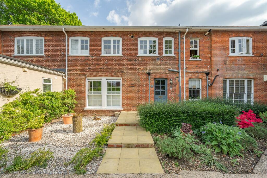 2 bedroom apartment for sale in Frog Hall, Froghall Drive, Wokingham