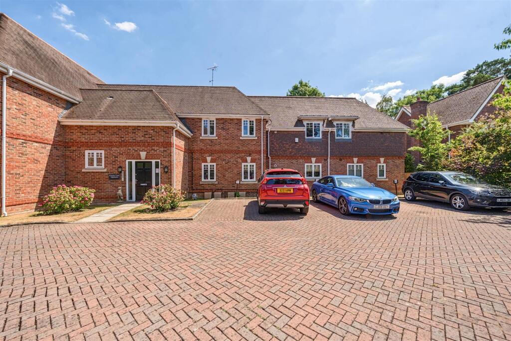 Main image of property: Kingsley Court, Kingsley Place, Wokingham, Berkshire, RG41 3BE