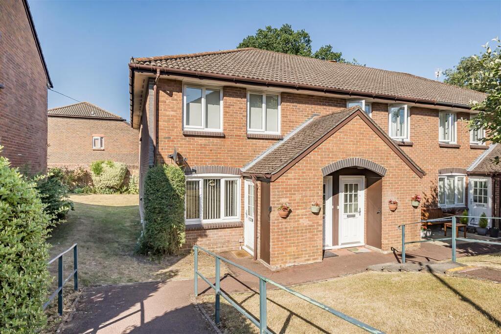 Main image of property: Acorn Drive Wokingham, Berkshire, RG40 1EQ