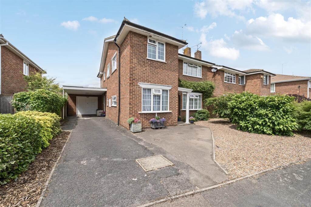 Main image of property: Tattersall Close Wokingham, Berkshire, RG40 2LP