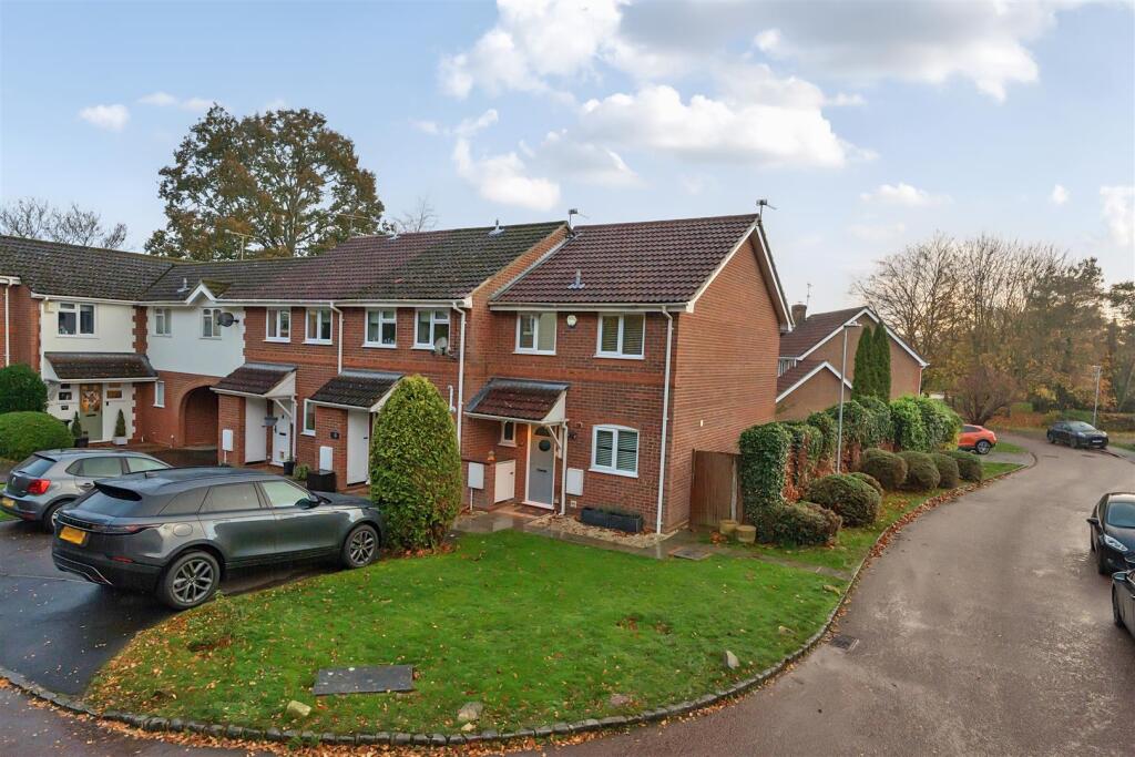 Main image of property: Dodsells Well Wokingham, Berkshire, RG40 4YE