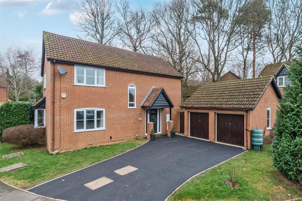 Main image of property: The Junipers, Wokingham, Berkshire, RG41 4UX