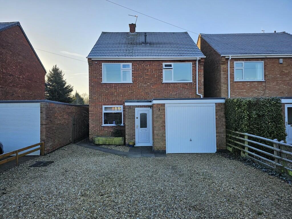 3 bedroom detached house for sale in Dalgliesh Way, Asfordby, LE14