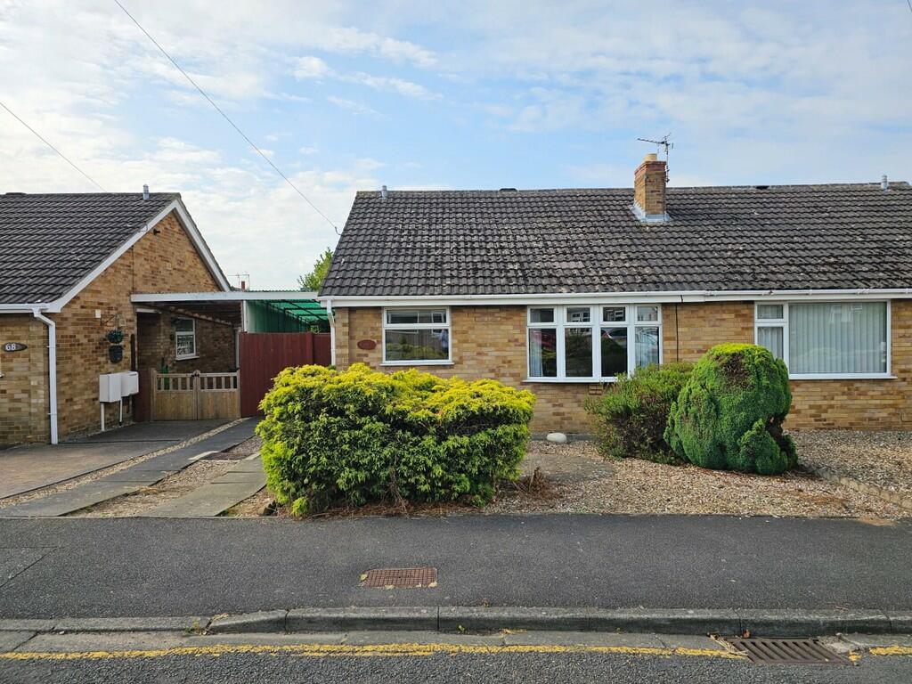 2 bedroom semidetached bungalow for sale in Elgin Drive, Melton