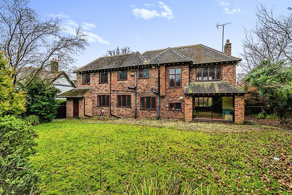 4 bedroom detached house for sale in Park Road, Disley, Stockport