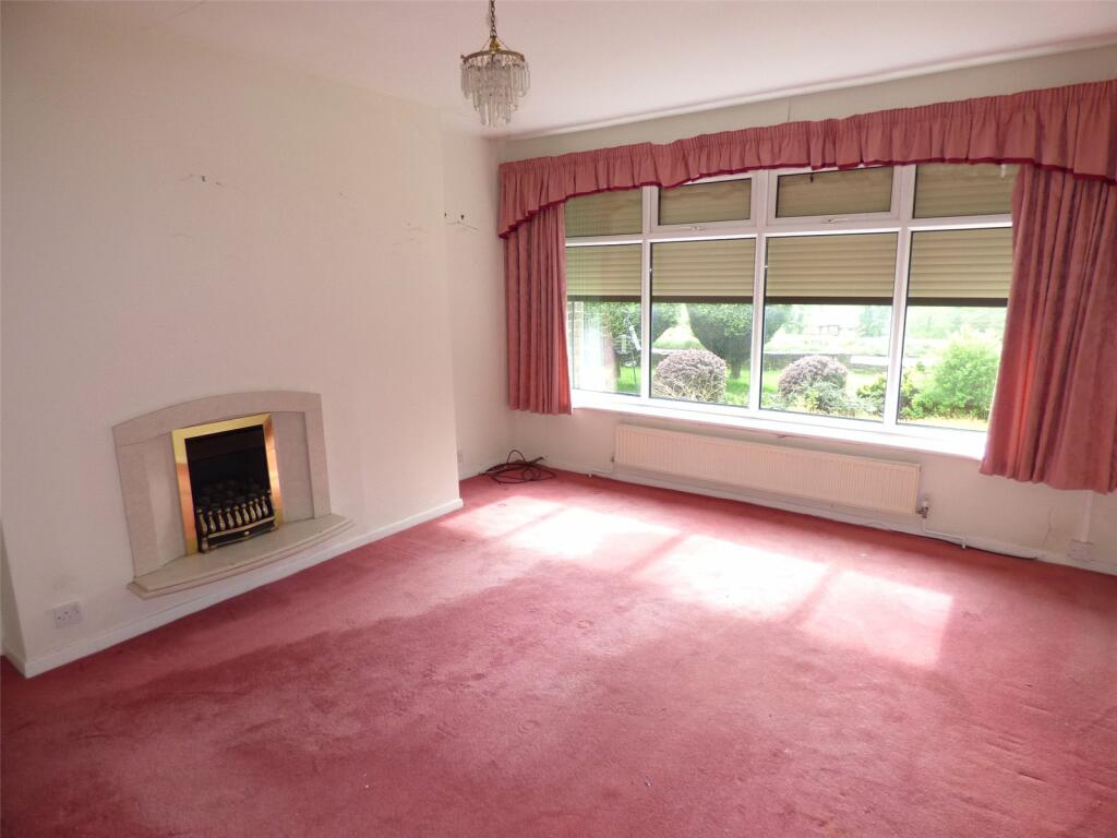 4 bedroom bungalow for sale in Jacksons Edge Road, Disley, Stockport, SK12