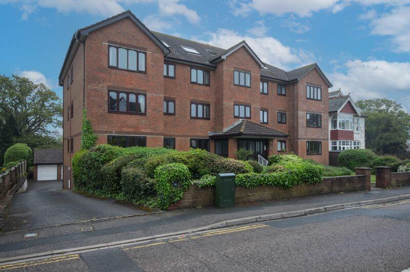 1 bedroom apartment for sale in Southbourne Road, Southbourne, BH6