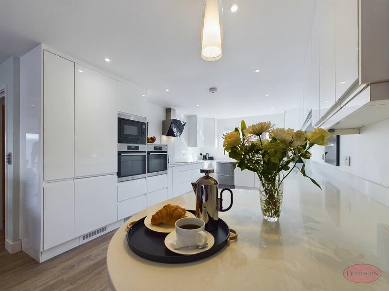 Additional property image - CHRISTCHURCH TOWN CENTRE