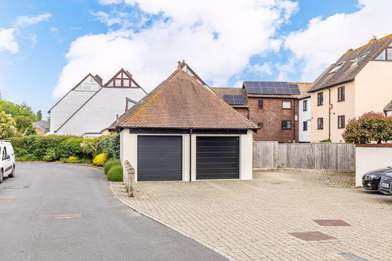 Additional property image - ROSSITERS QUAY. TOWN CENTRE.