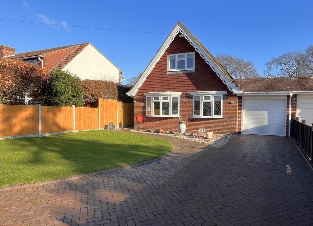 3 bedroom detached house for sale in Rowner Lane, Gosport, PO13