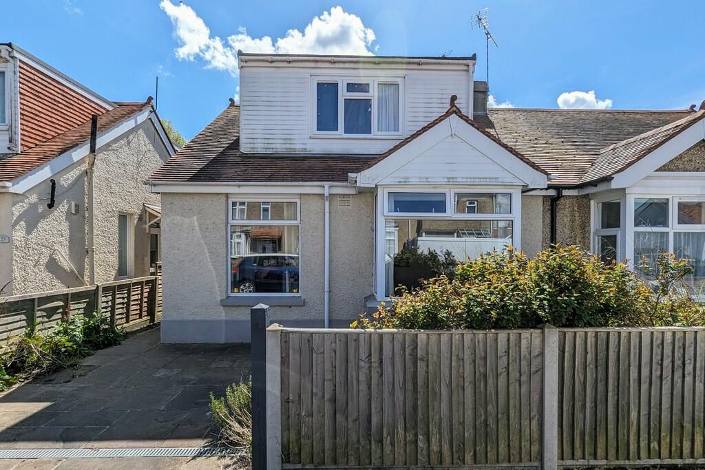 3 bedroom semidetached bungalow for sale in Southcroft Road, Gosport, PO12