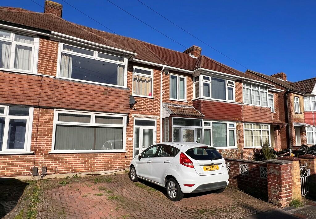 3 bedroom terraced house for sale in Dunkeld Road, Elson, Gosport, PO12