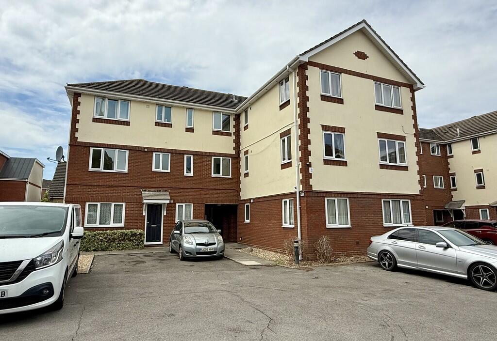 Main image of property: Whiteacres Close, Gosport