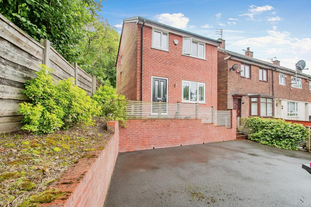 3 bedroom detached house for sale in Linksway, Swinton, Manchester