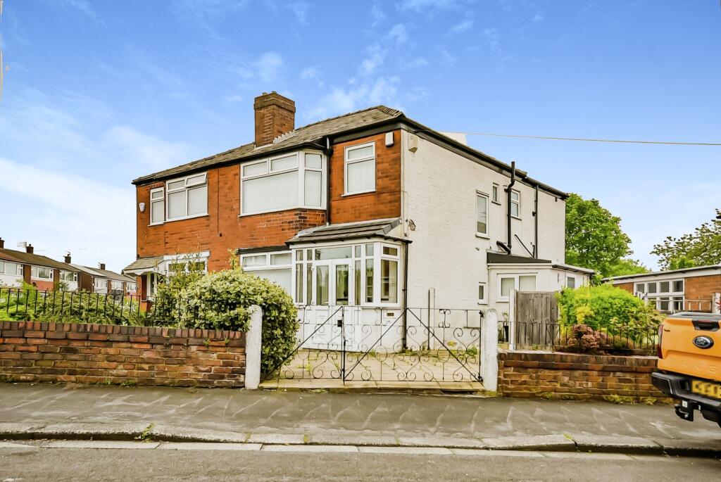 3 bedroom semidetached house for sale in Clifton Drive, Wardley