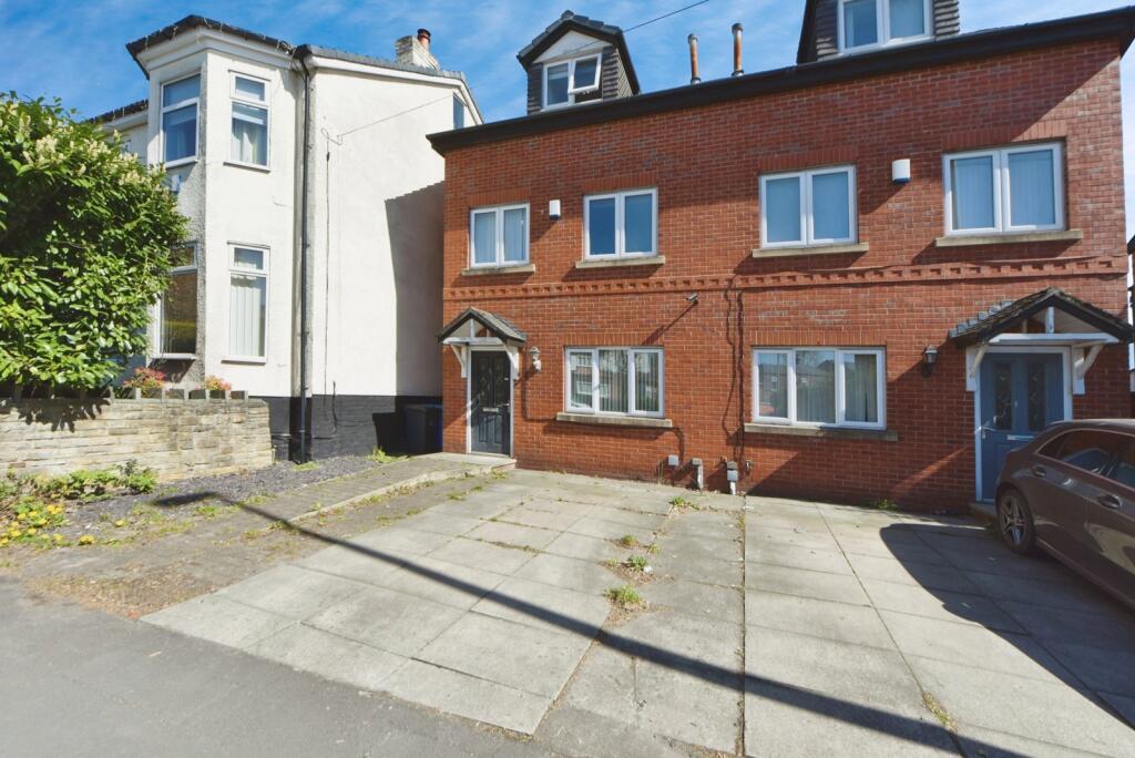 Main image of property: Folly Lane, Swinton, Manchester, Greater Manchester, M27