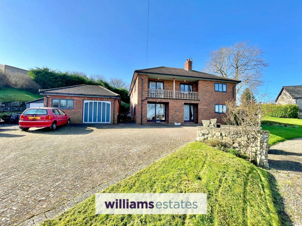 4 bedroom detached house for sale in Groesffordd Marli, LL22