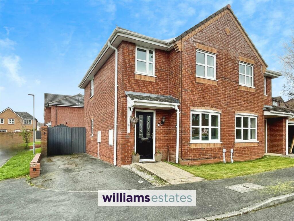 3 bedroom semidetached house for sale in Tan Y Bryniau, Denbigh, LL16