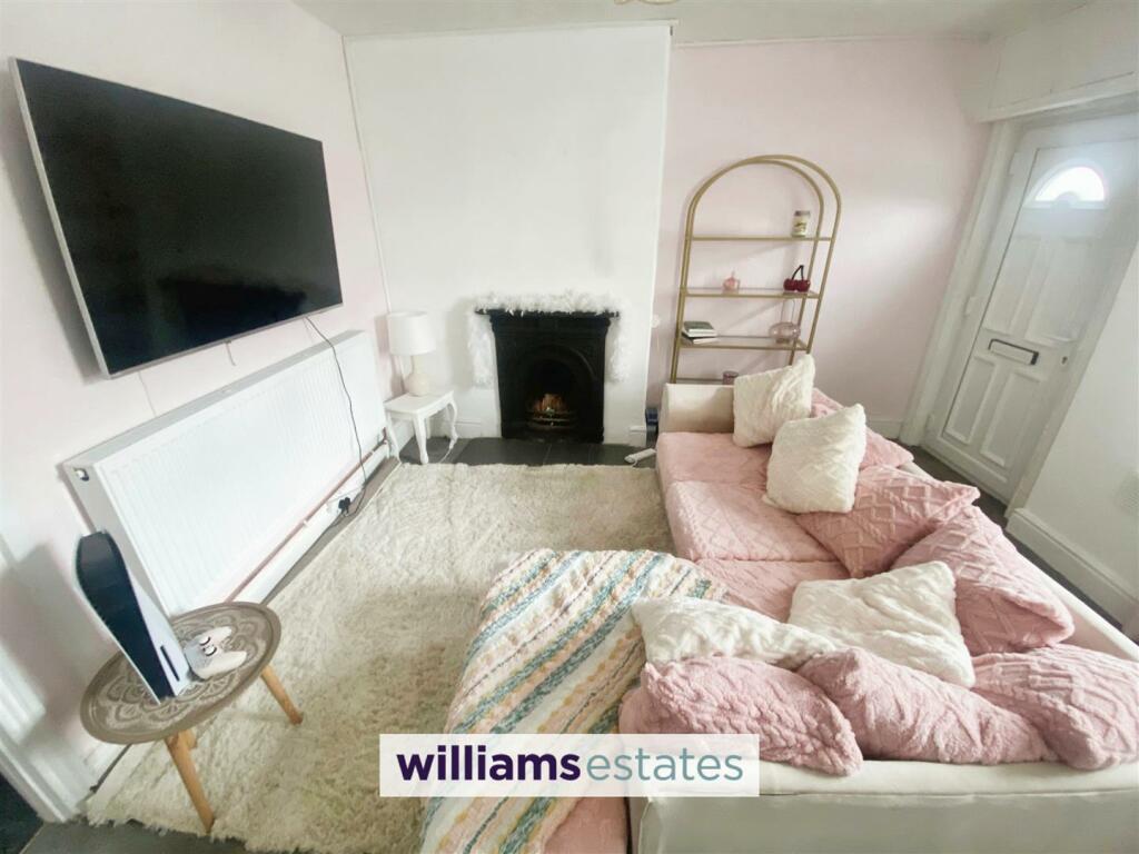 1 bedroom house for sale in Clwyd Terrace, Llandyrnog, Denbigh, LL16