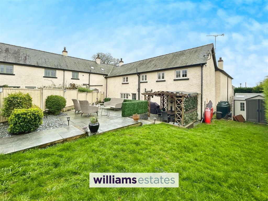 4 bedroom semidetached house for sale in Tremeirchion, St.Asaph, LL17