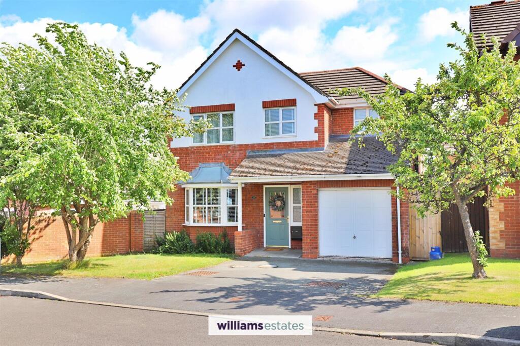 Main image of property: Y Maes, Denbigh