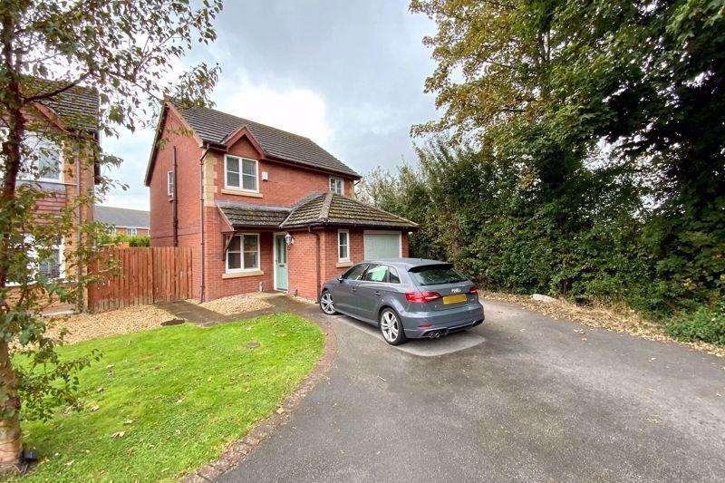 3 bedroom detached house for sale in Lon Y Parc, St. Asaph, LL17