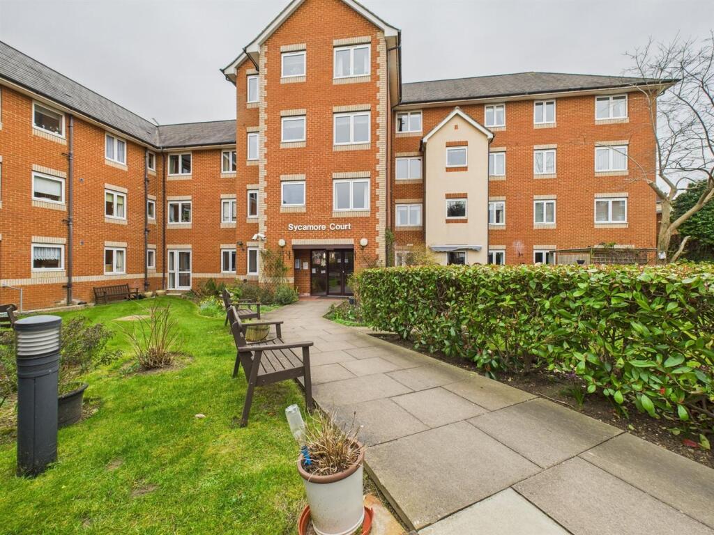 Main image of property: Willow Road, Aylesbury, Buckinghamshire