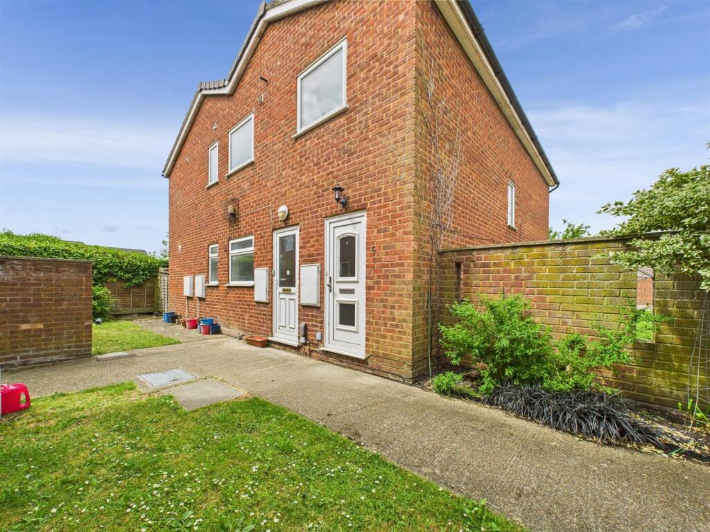 Main image of property: Northern Road, Aylesbury, Buckinghamshire