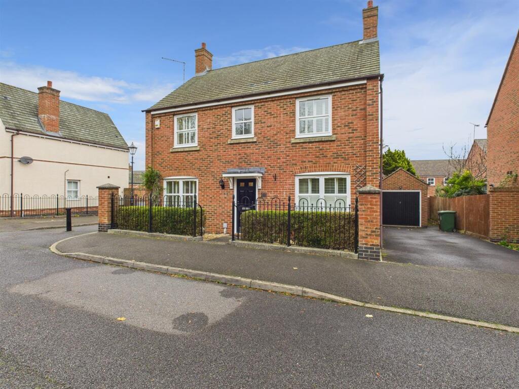 Main image of property: Cooks Road, Fairford Leys, Buckinghamshire