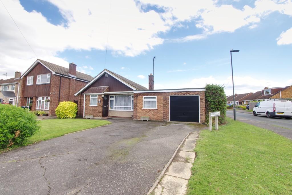 3 bedroom detached bungalow for sale in Connaught Road, Broughton