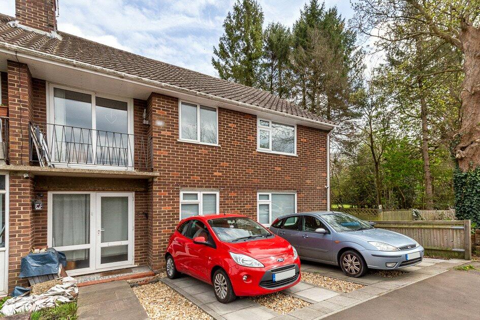 2 bedroom for sale in Tilgate Forest Row, PEASE POTTAGE