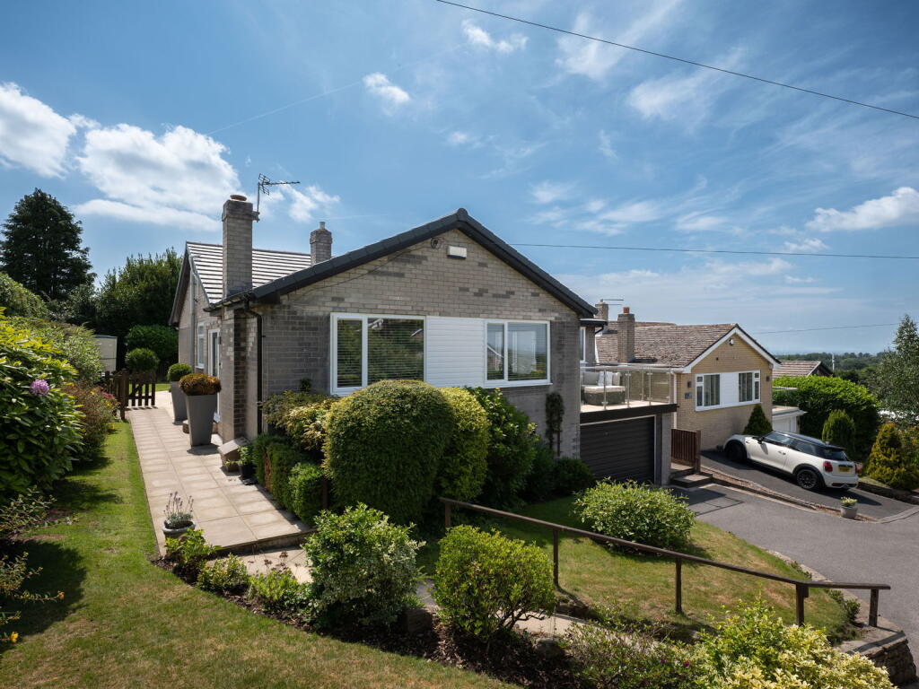 Main image of property: Carr Brow, High Lane, Stockport SK6 8EX